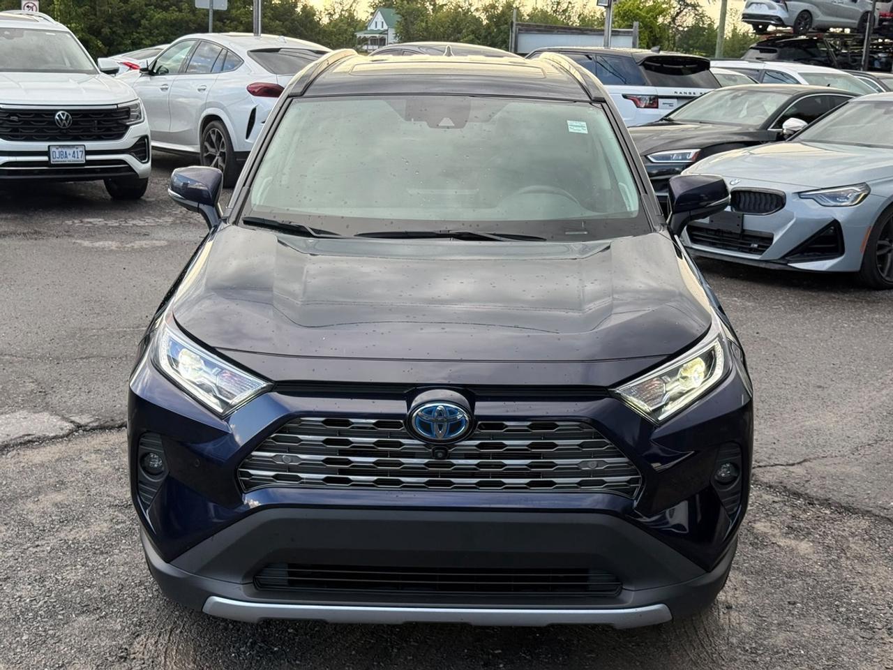 2021 Toyota RAV4 Hybrid Limited Photo5