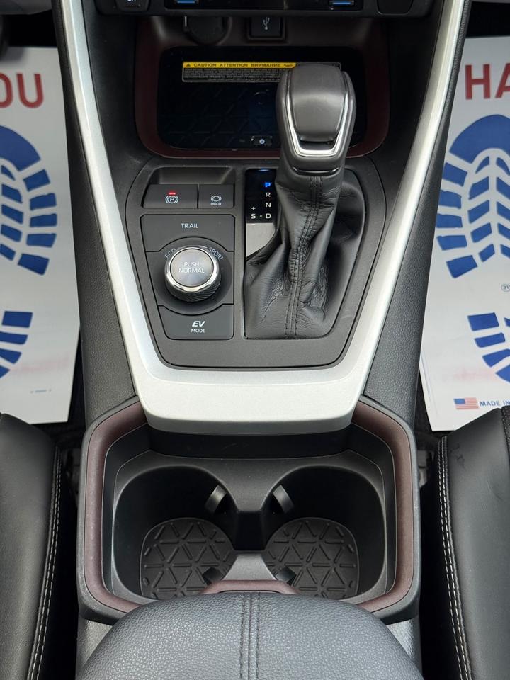 2021 Toyota RAV4 Hybrid Limited Photo