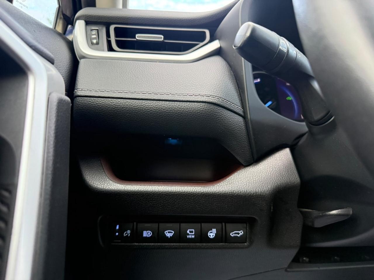 2021 Toyota RAV4 Hybrid Limited Photo