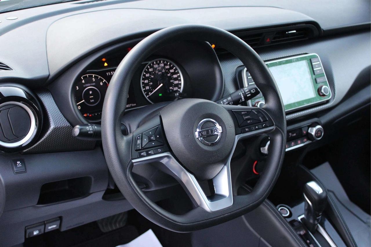 2018 Nissan Kicks SV Photo