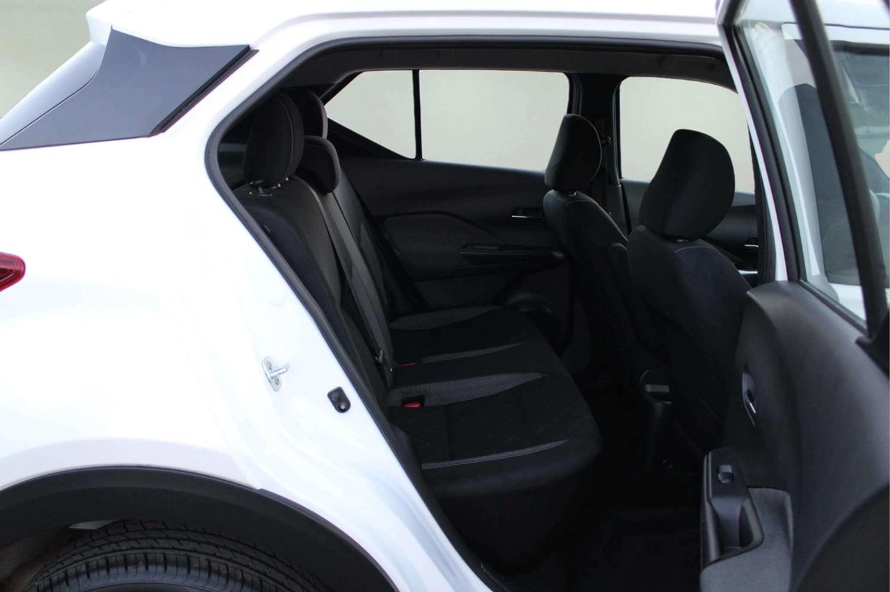 2018 Nissan Kicks SV Photo