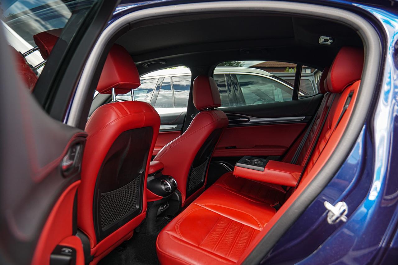 2021 Alfa Romeo Stelvio Ti Sport |AWD|ONE OWNER|BSM|NAVI|PANO|RED INT Photo