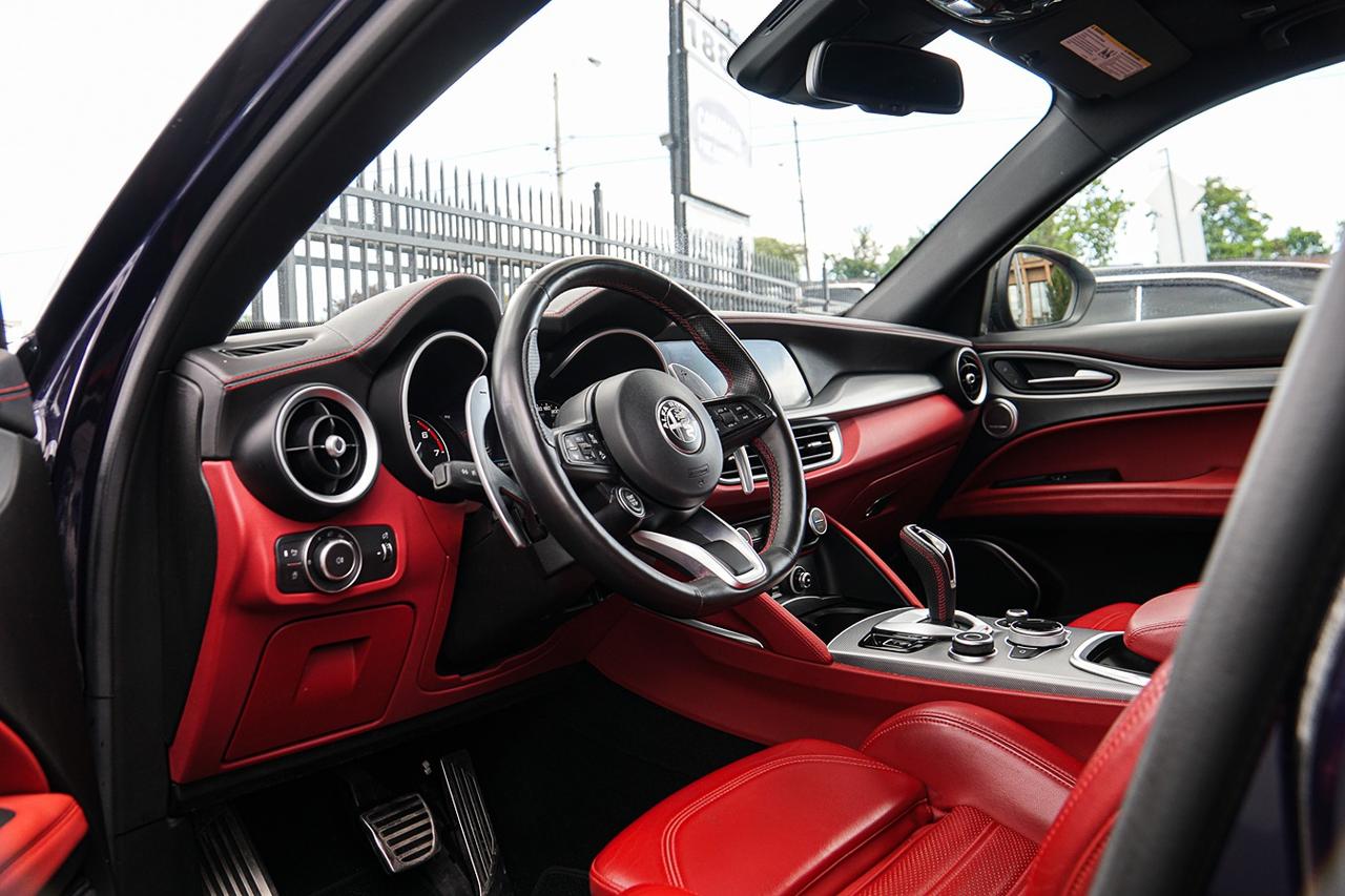 2021 Alfa Romeo Stelvio Ti Sport |AWD|ONE OWNER|BSM|NAVI|PANO|RED INT Photo