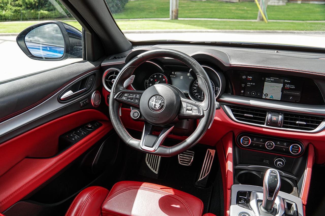 2021 Alfa Romeo Stelvio Ti Sport |AWD|ONE OWNER|BSM|NAVI|PANO|RED INT Photo