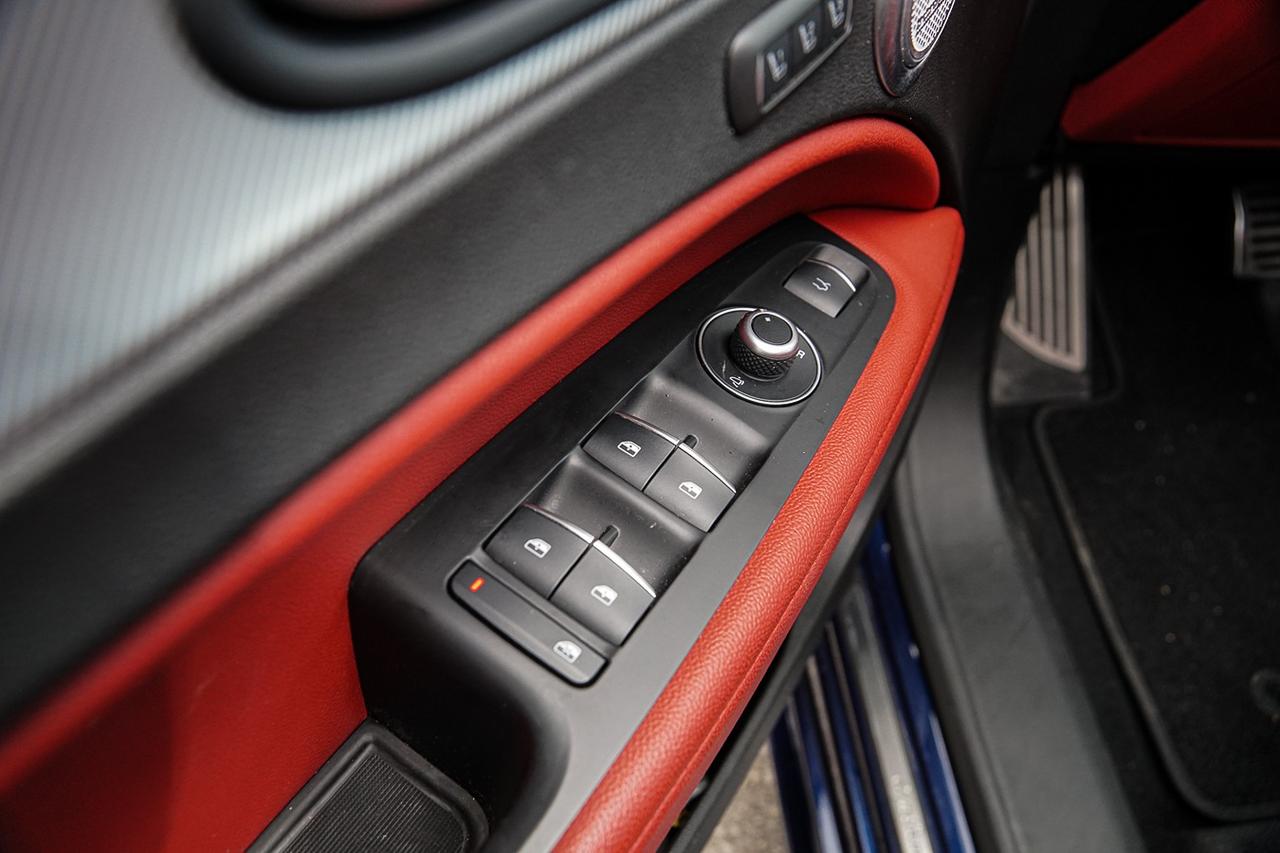 2021 Alfa Romeo Stelvio Ti Sport |AWD|ONE OWNER|BSM|NAVI|PANO|RED INT Photo