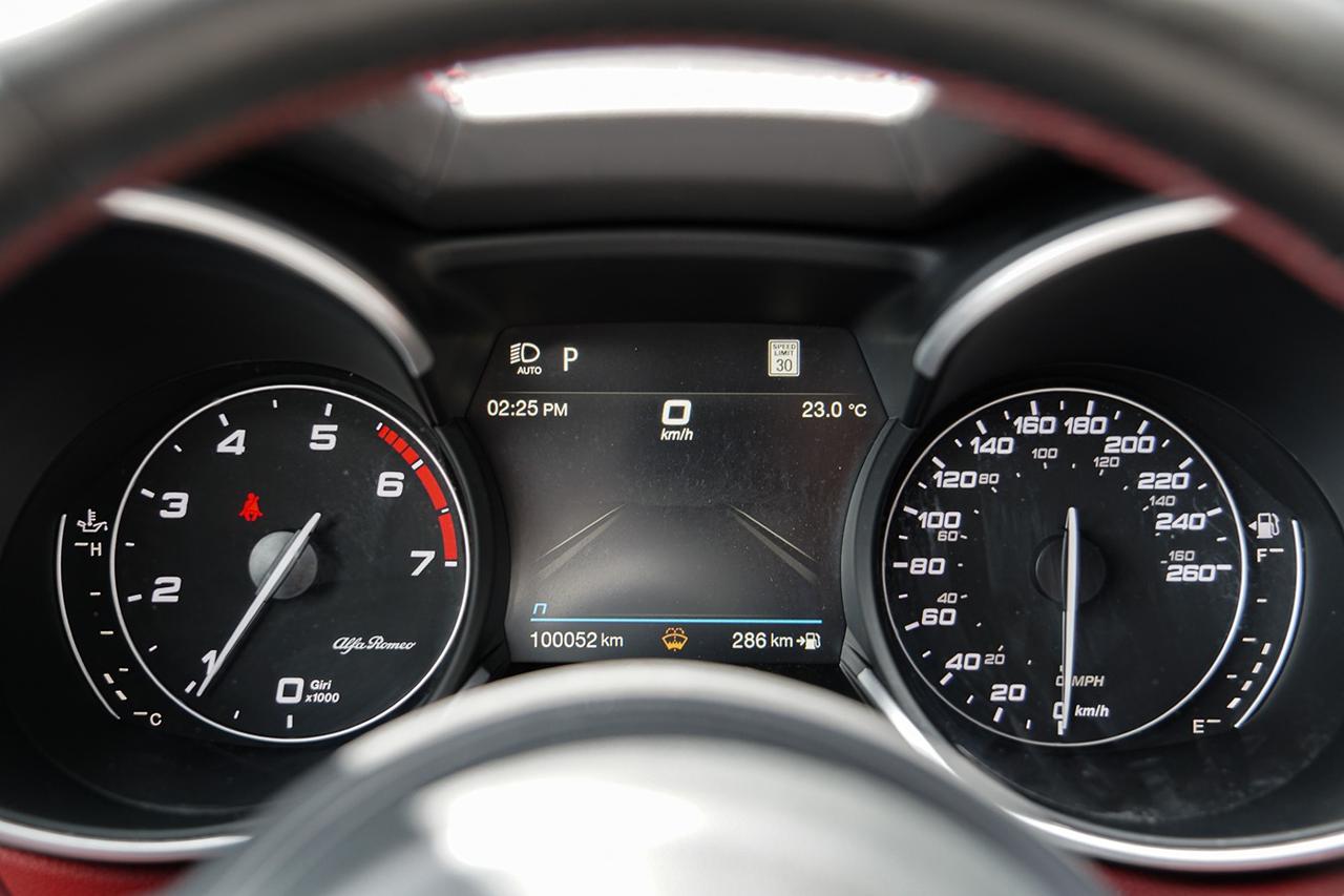 2021 Alfa Romeo Stelvio Ti Sport |AWD|ONE OWNER|BSM|NAVI|PANO|RED INT Photo