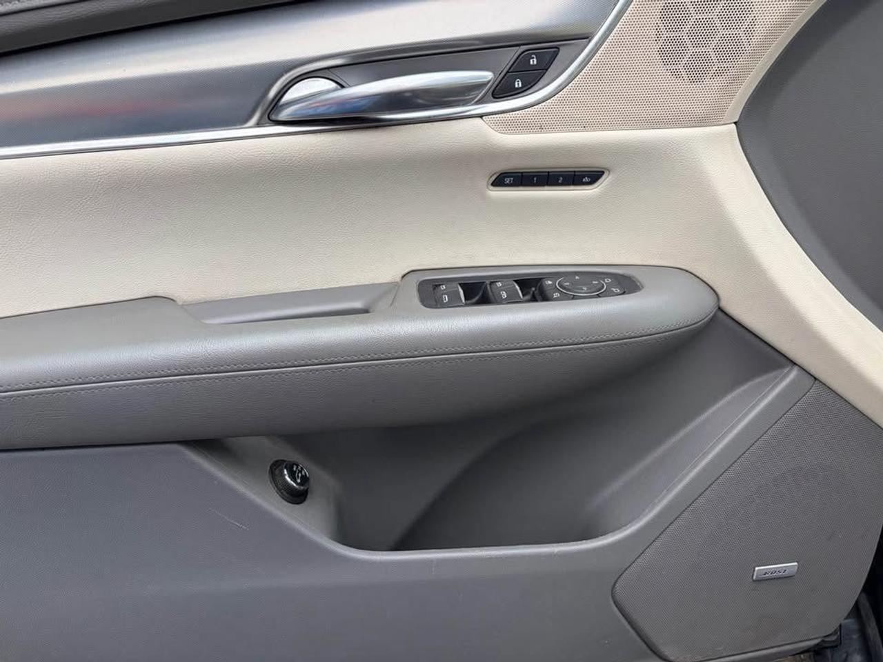 2017 Cadillac XT5 Luxury Photo