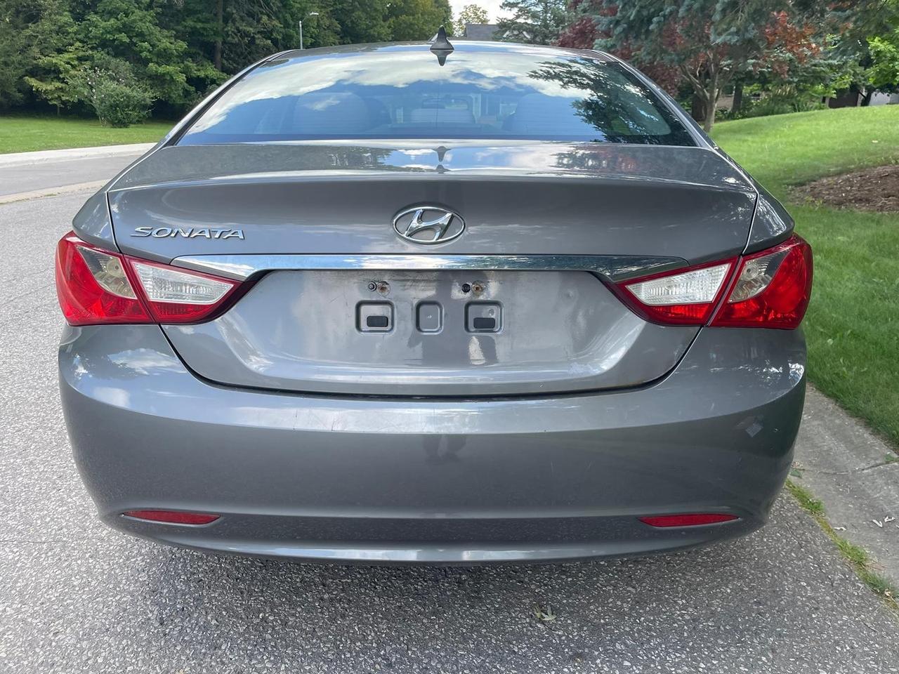 2011 Hyundai Sonata GLS Photo4