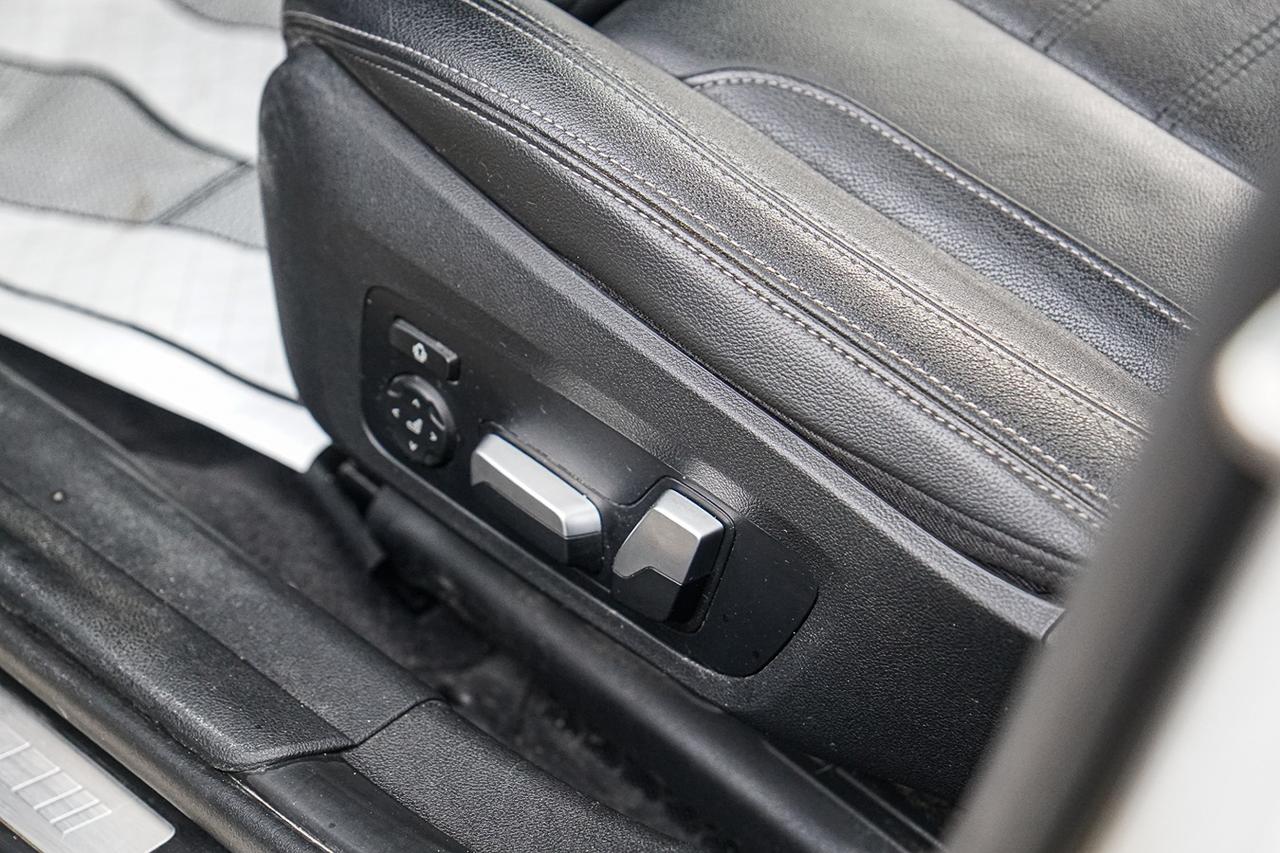 2021 BMW 3 Series 330e xDrive Plug-In Hybrid |BSM|NAVI|SUNROOF| Photo