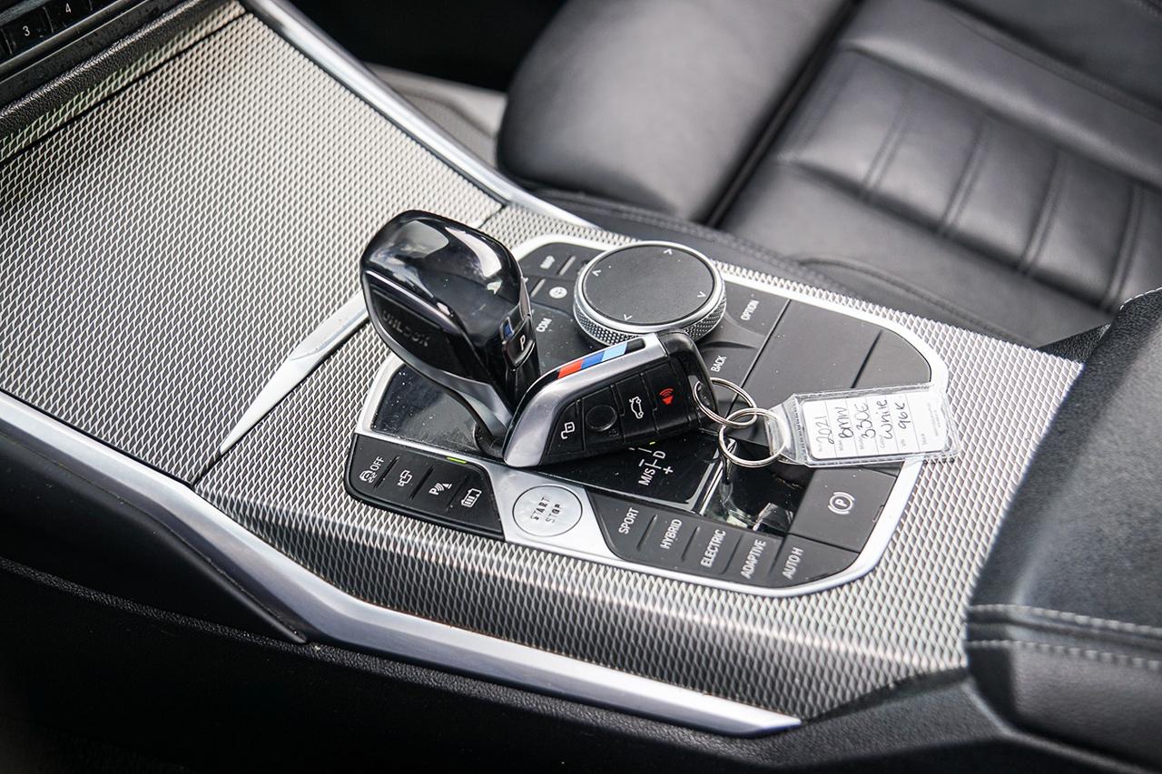 2021 BMW 3 Series 330e xDrive Plug-In Hybrid |BSM|NAVI|SUNROOF| Photo