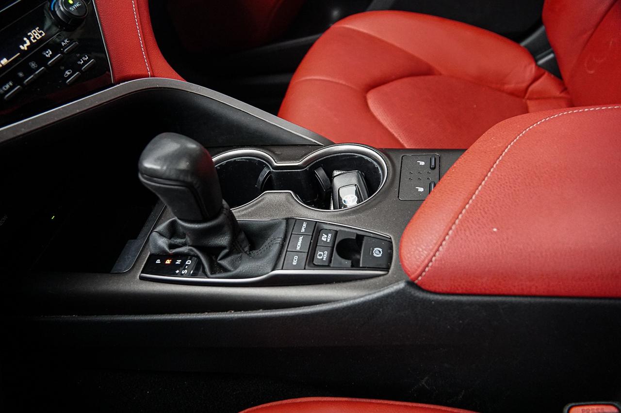2024 Toyota Camry Hybrid XSE |BSM|LEATHER SEAT|SUNROOF|RED INT Photo