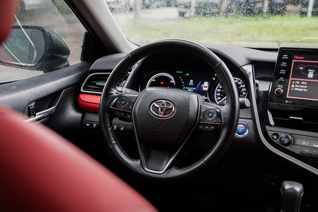 2024 Toyota Camry Hybrid XSE |BSM|LEATHER SEAT|SUNROOF|RED INT Photo