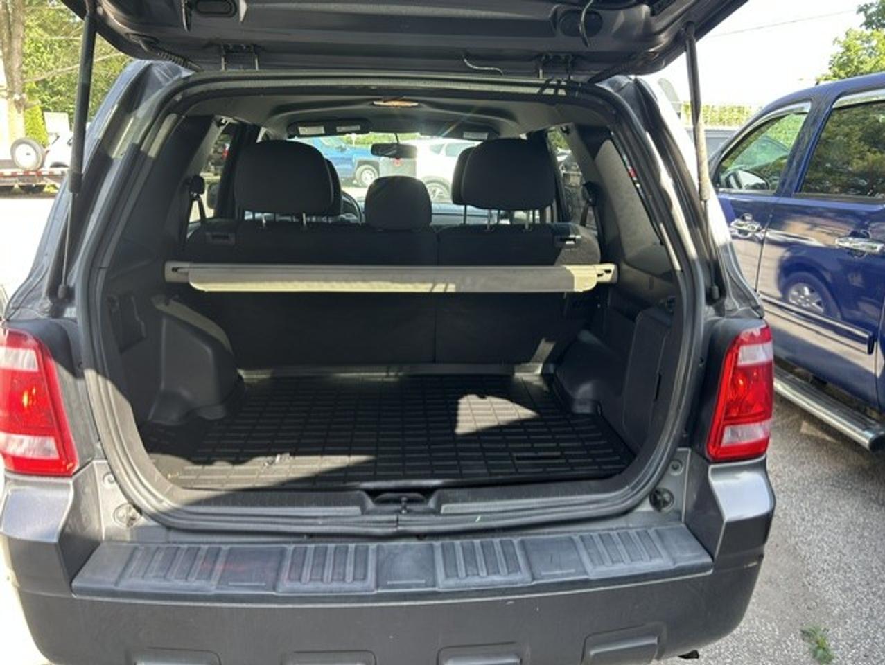 2012 Ford Escape XLT Photo4