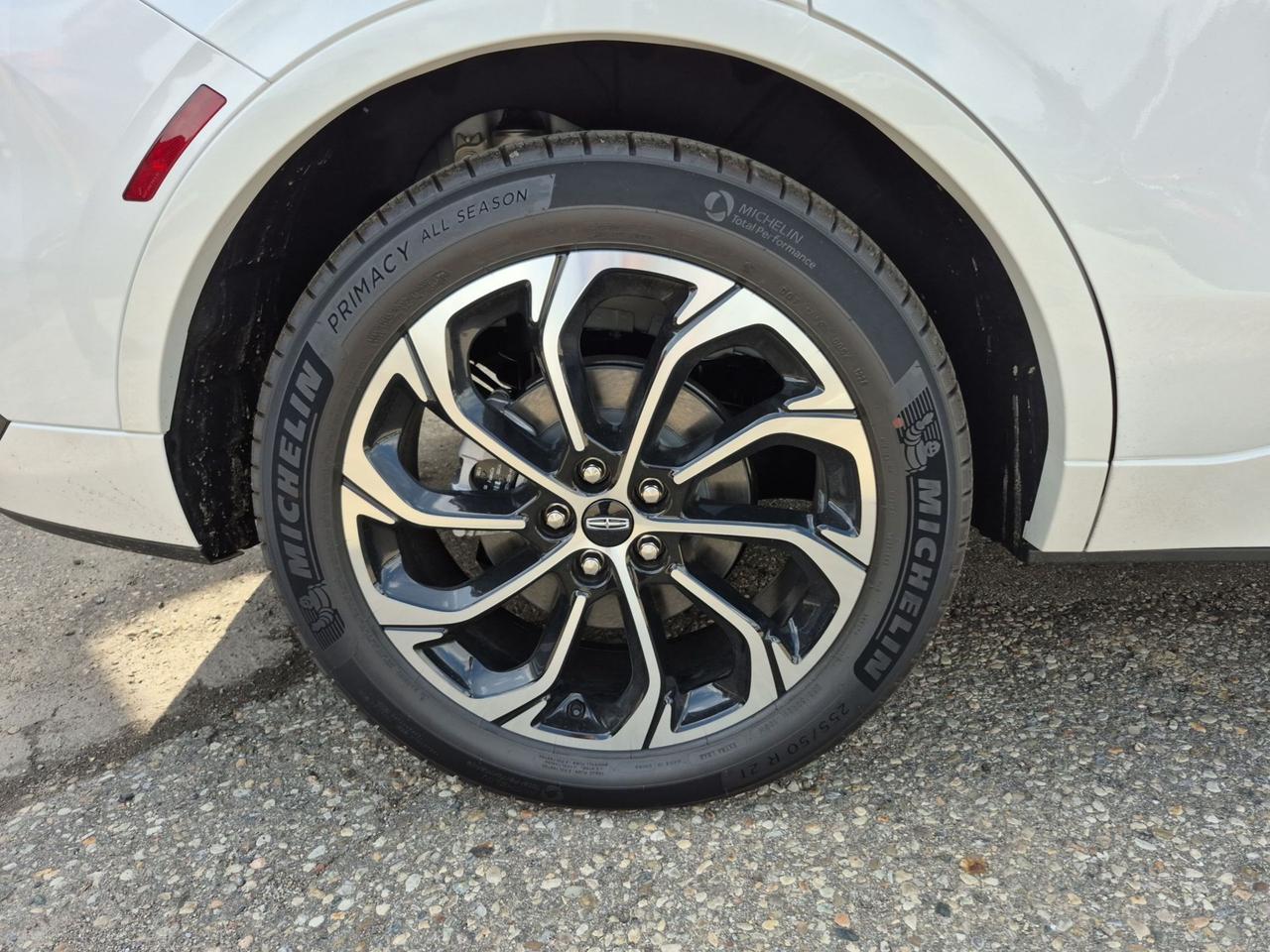 2026 Lincoln Nautilus Reserve AWD Photo2
