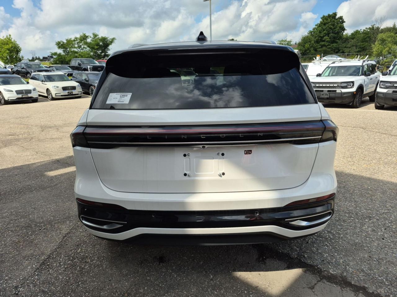 2026 Lincoln Nautilus Reserve AWD Photo3