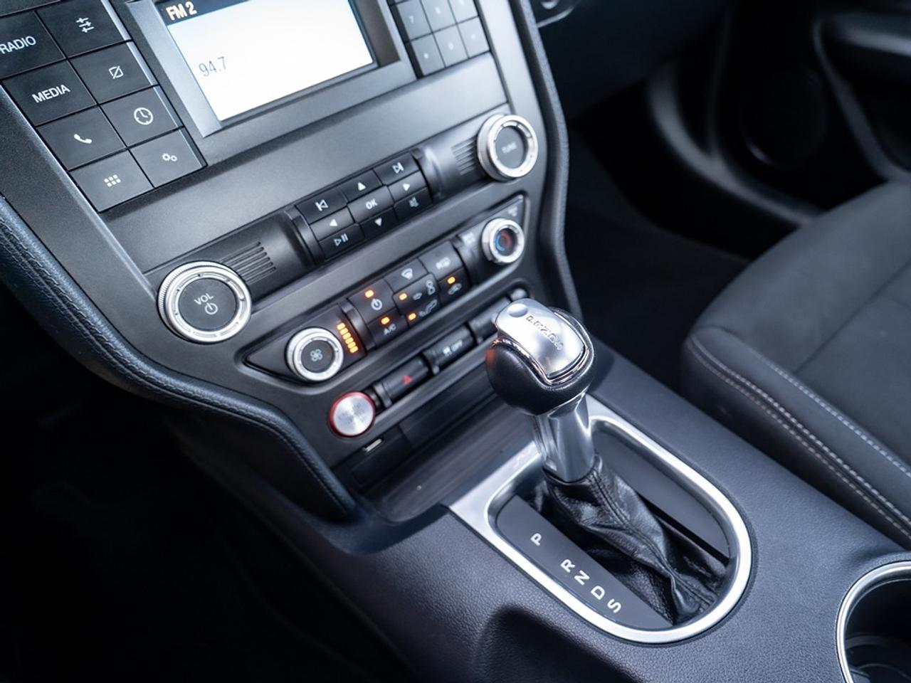 2021 Ford Mustang GT Photo14