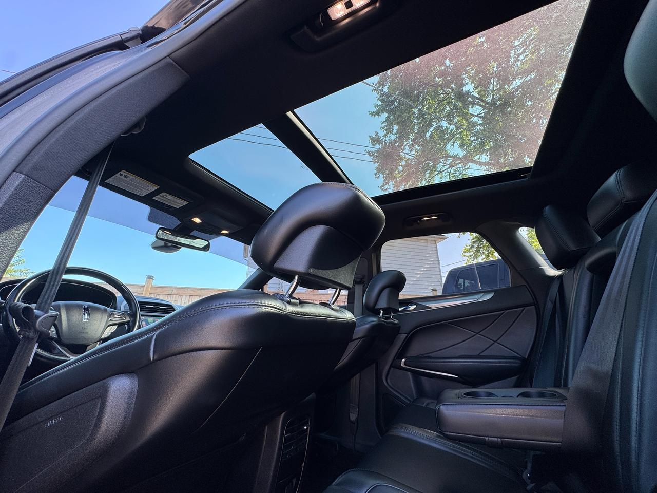 2018 Lincoln MKC Select AWD+Roof+ApplePlay+Remote Start+Leather Photo