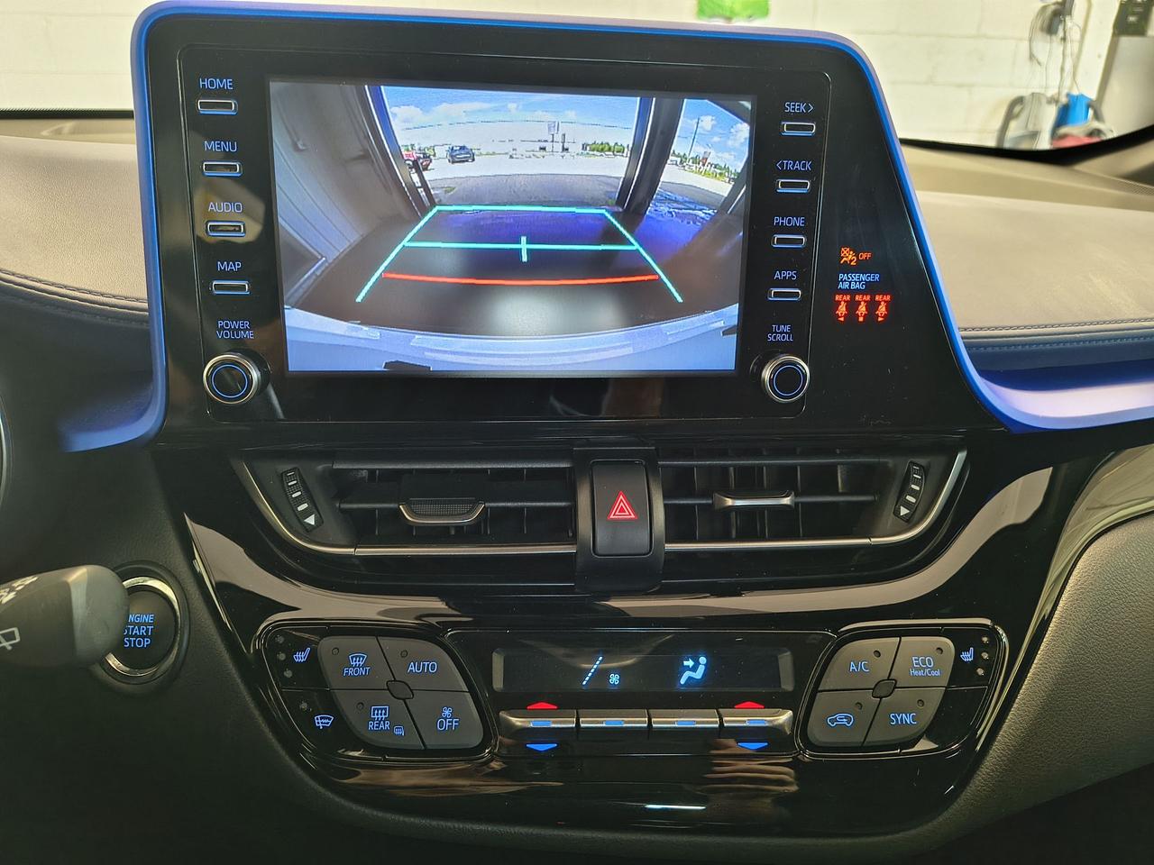 2021 Toyota C-HR LE Photo