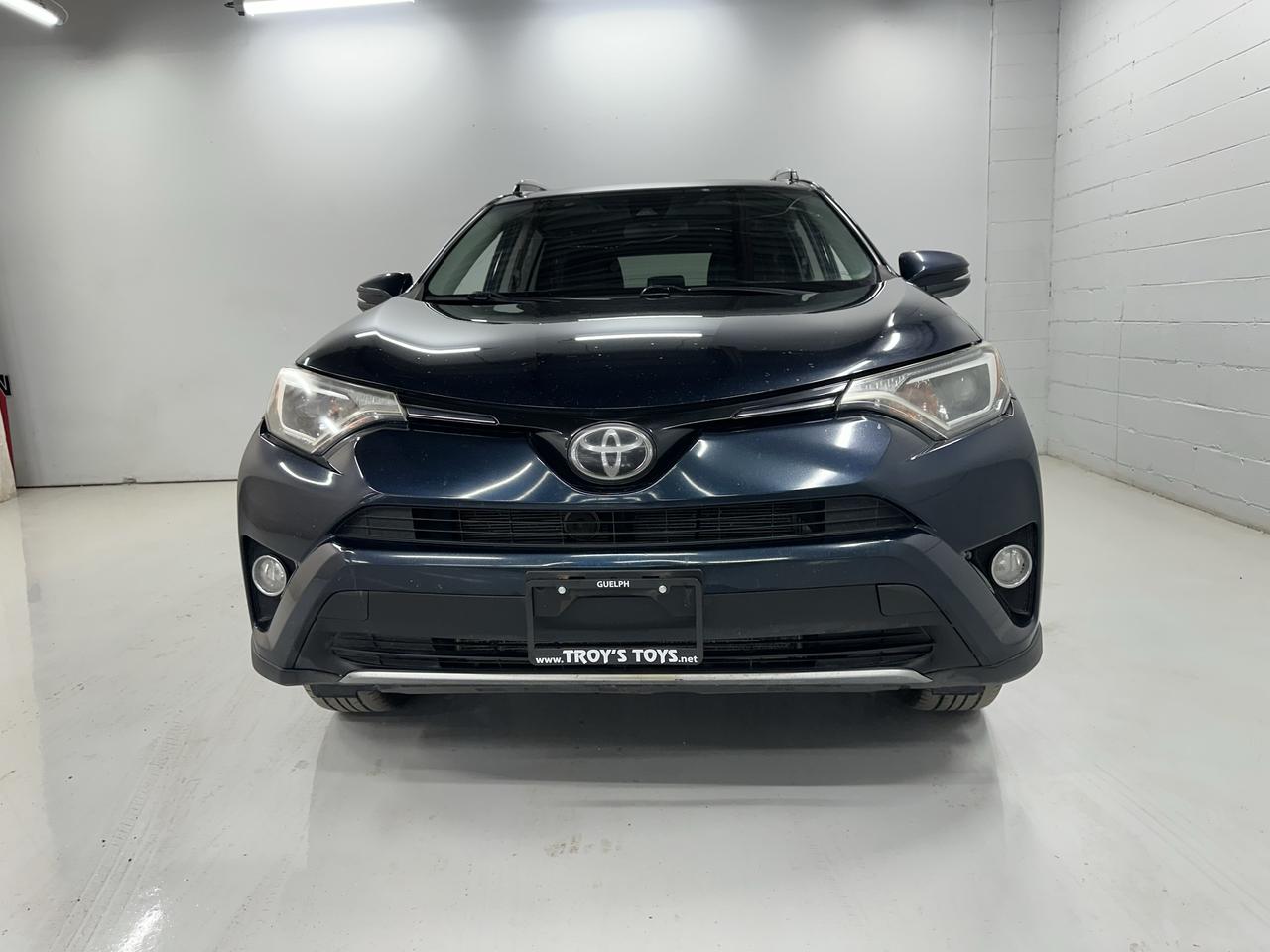 2018 Toyota RAV4 AWD XLE Photo23