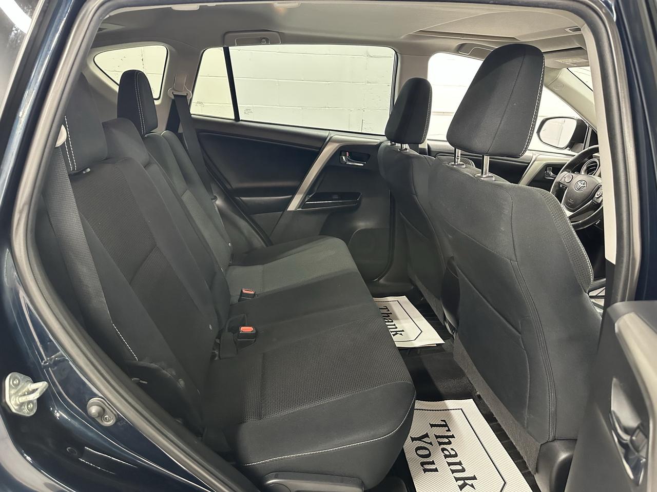 2018 Toyota RAV4 AWD XLE Photo31