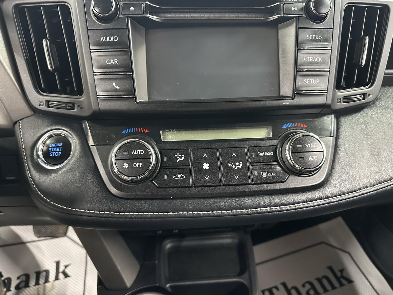 2018 Toyota RAV4 AWD XLE Photo17