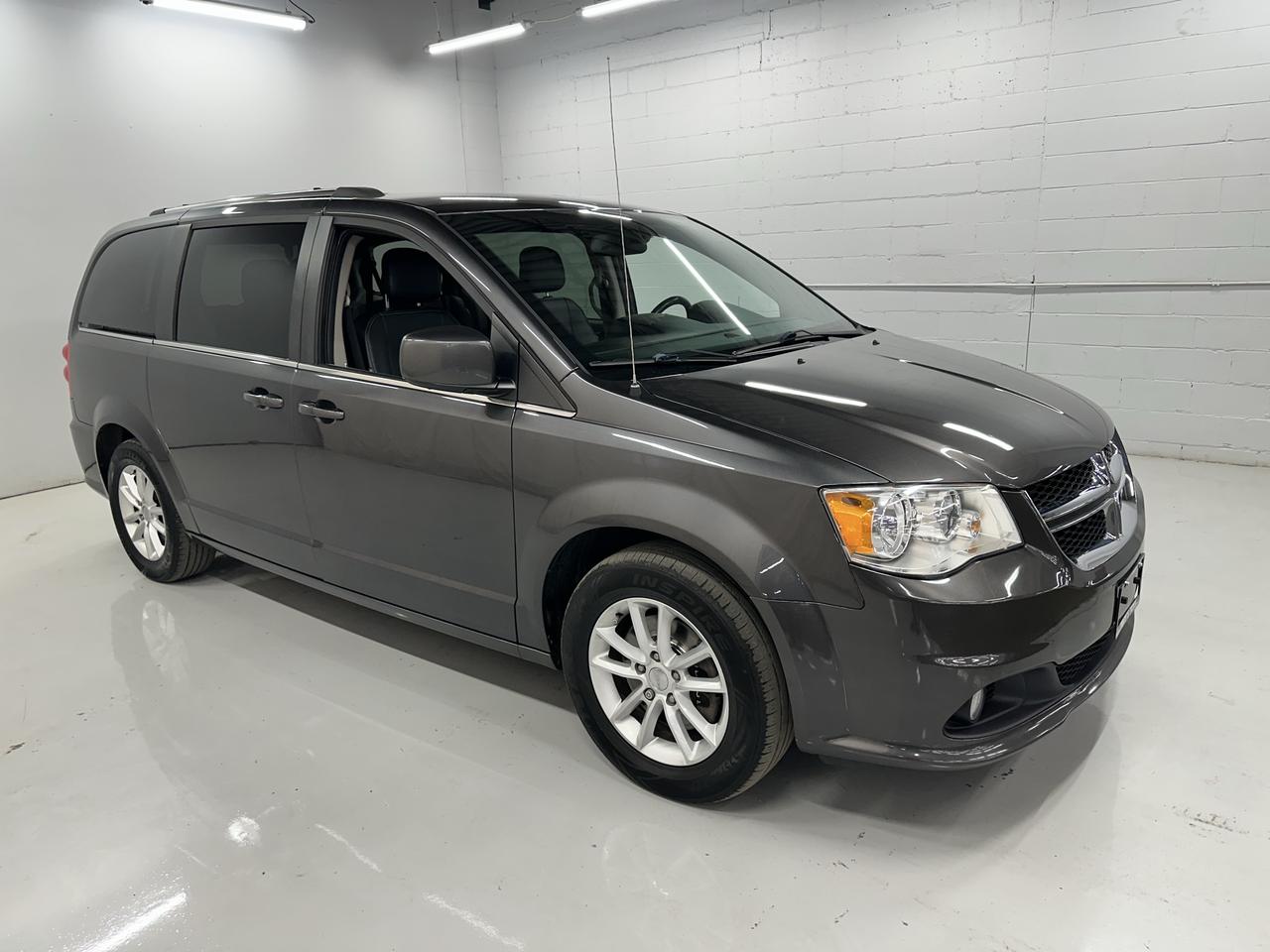 2019 Dodge Grand Caravan SXT Premium Plus Photo1