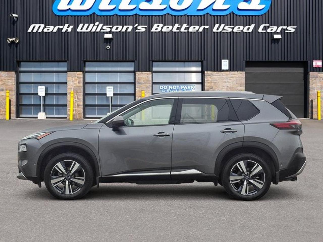 2023 Nissan Rogue Platinum AWD | Leather | Pano Roof | Heated Seats + Steering | Intelligent Cruise | Bose and More ! Photo5