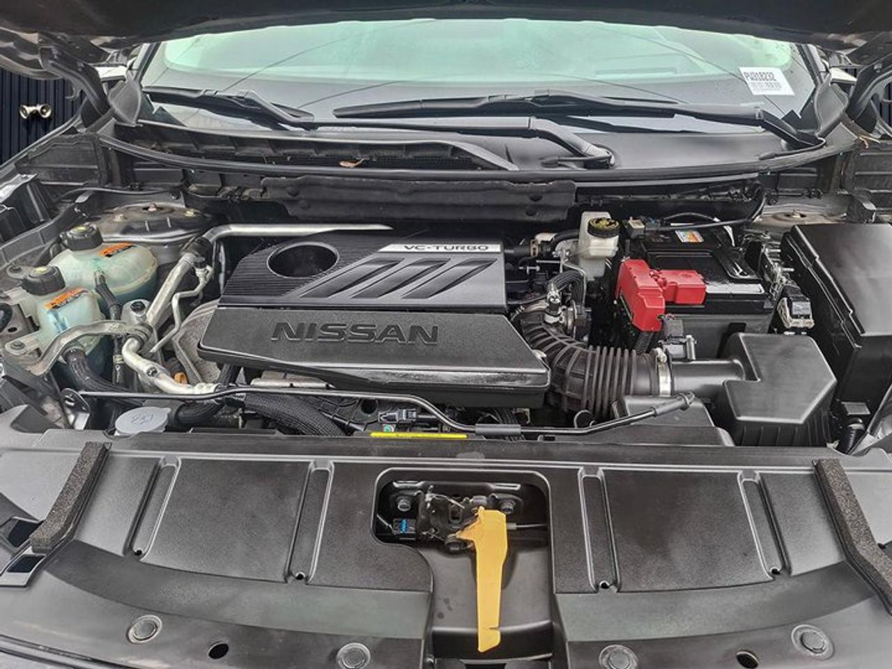2023 Nissan Rogue Platinum AWD | Leather | Pano Roof | Heated Seats + Steering | Intelligent Cruise | Bose and More ! Photo