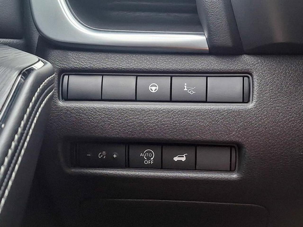 2023 Nissan Rogue Platinum AWD | Leather | Pano Roof | Heated Seats + Steering | Intelligent Cruise | Bose and More ! Photo