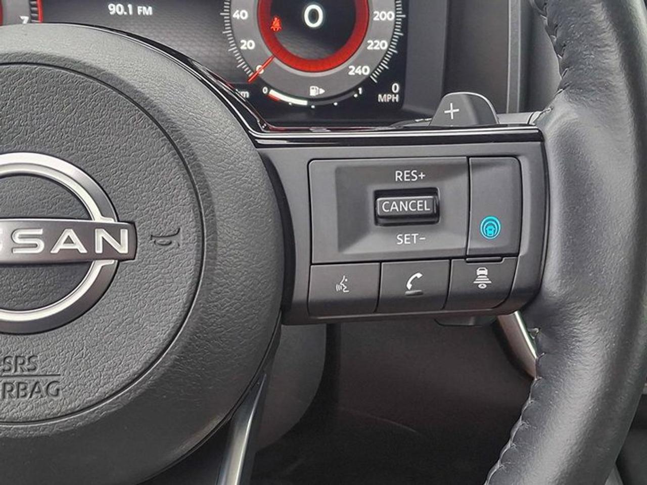 2023 Nissan Rogue Platinum AWD | Leather | Pano Roof | Heated Seats + Steering | Intelligent Cruise | Bose and More ! Photo