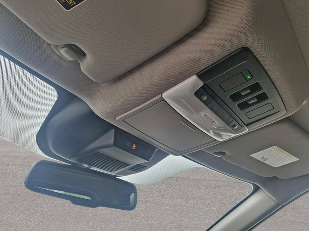 2023 Nissan Rogue Platinum AWD | Leather | Pano Roof | Heated Seats + Steering | Intelligent Cruise | Bose and More ! Photo