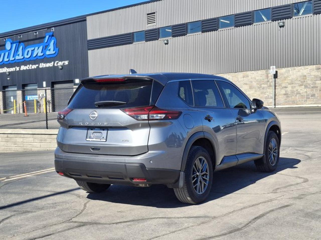 2024 Nissan Rogue S AWD | Heated Seats + Steering | CarPlay + Android Auto | Remote Start | Blind Spot | and More ! Photo