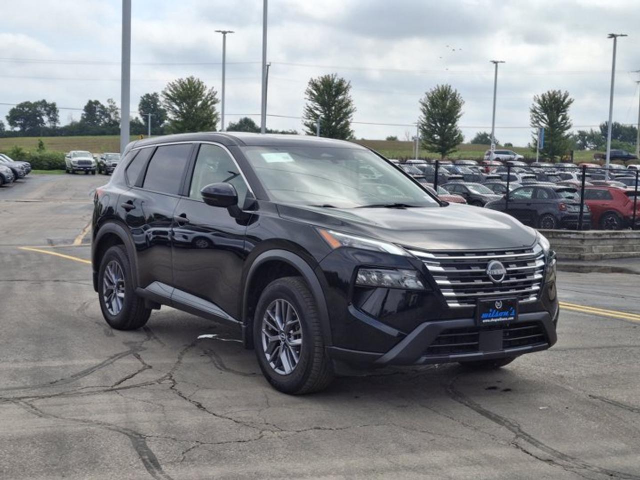 2024 Nissan Rogue S AWD | Heated Wheel + Seats | CarPlay + Android | Remote Start | BSW | FCW | and More ! Photo
