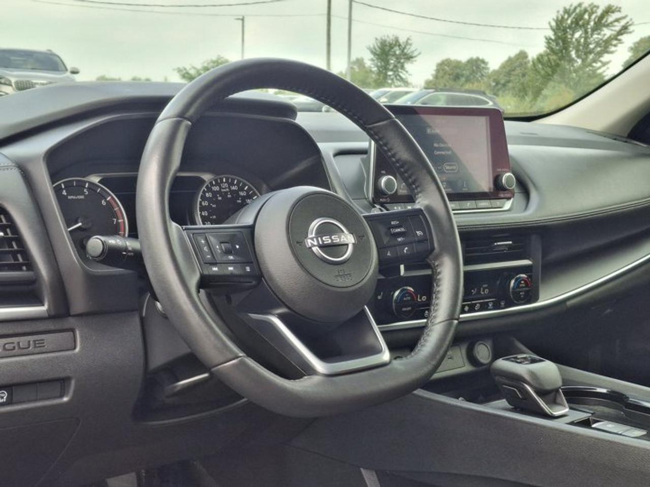 2024 Nissan Rogue S AWD | Heated Wheel + Seats | CarPlay + Android | Remote Start | BSW | FCW | and More ! Photo