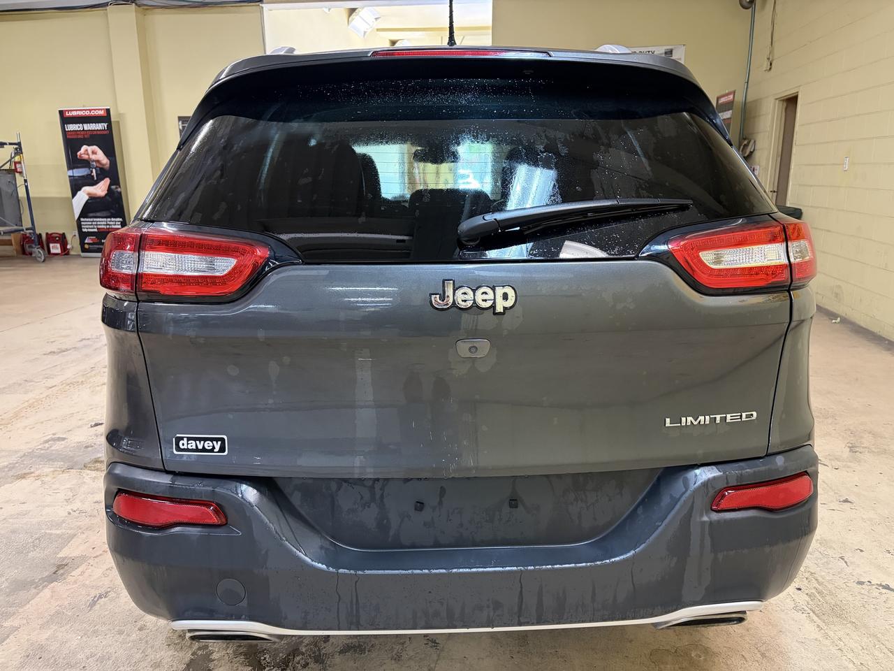 2017 Jeep Cherokee High Altitude Photo4