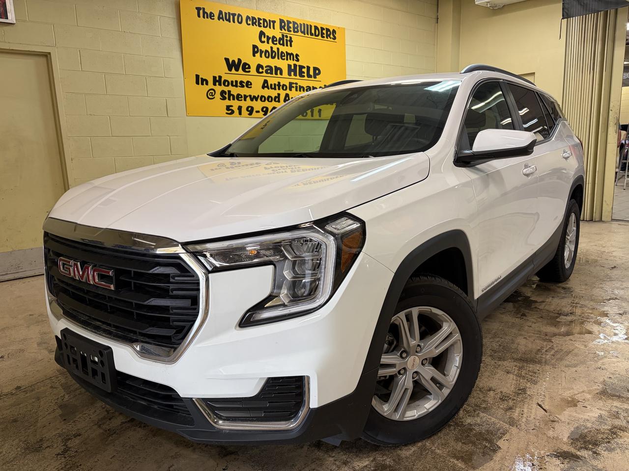 Used 2024 GMC Terrain SLE for sale in Windsor, ON
