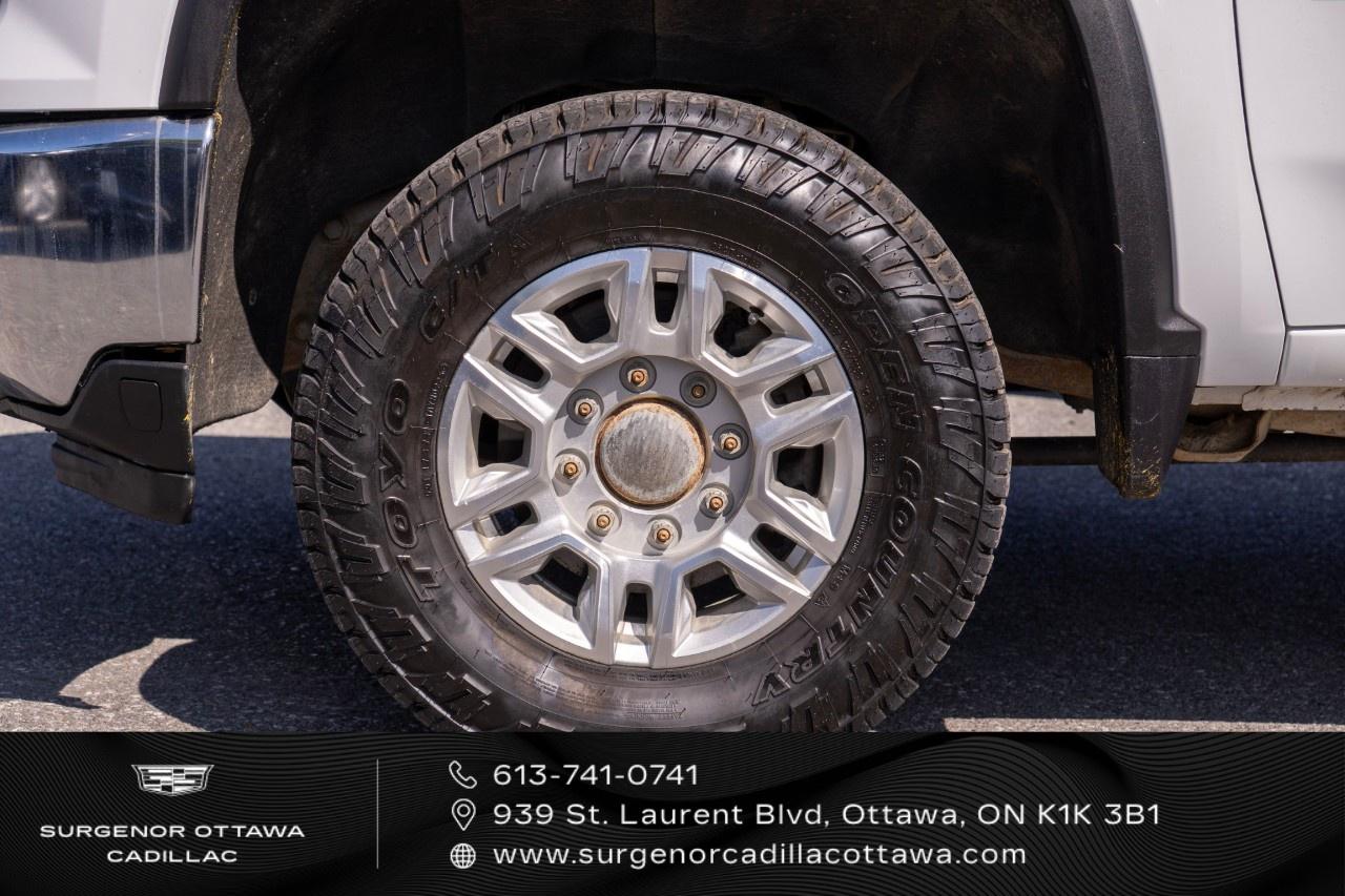 2024 Chevrolet Silverado 2500 HD 4WD Crew Cab Standard Box LT Photo5