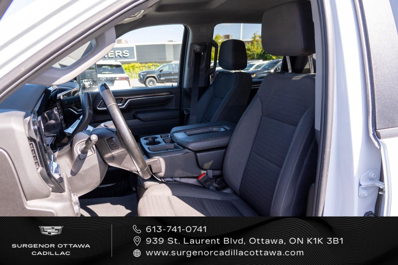 2024 Chevrolet Silverado 2500 HD 4WD Crew Cab Standard Box LT Photo