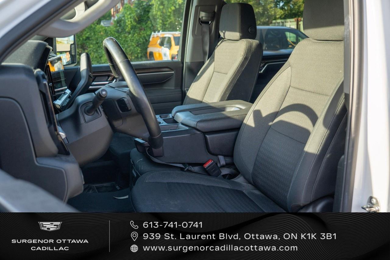 2025 Chevrolet Silverado 2500 HD 4WD Crew Cab Standard Box LT Photo