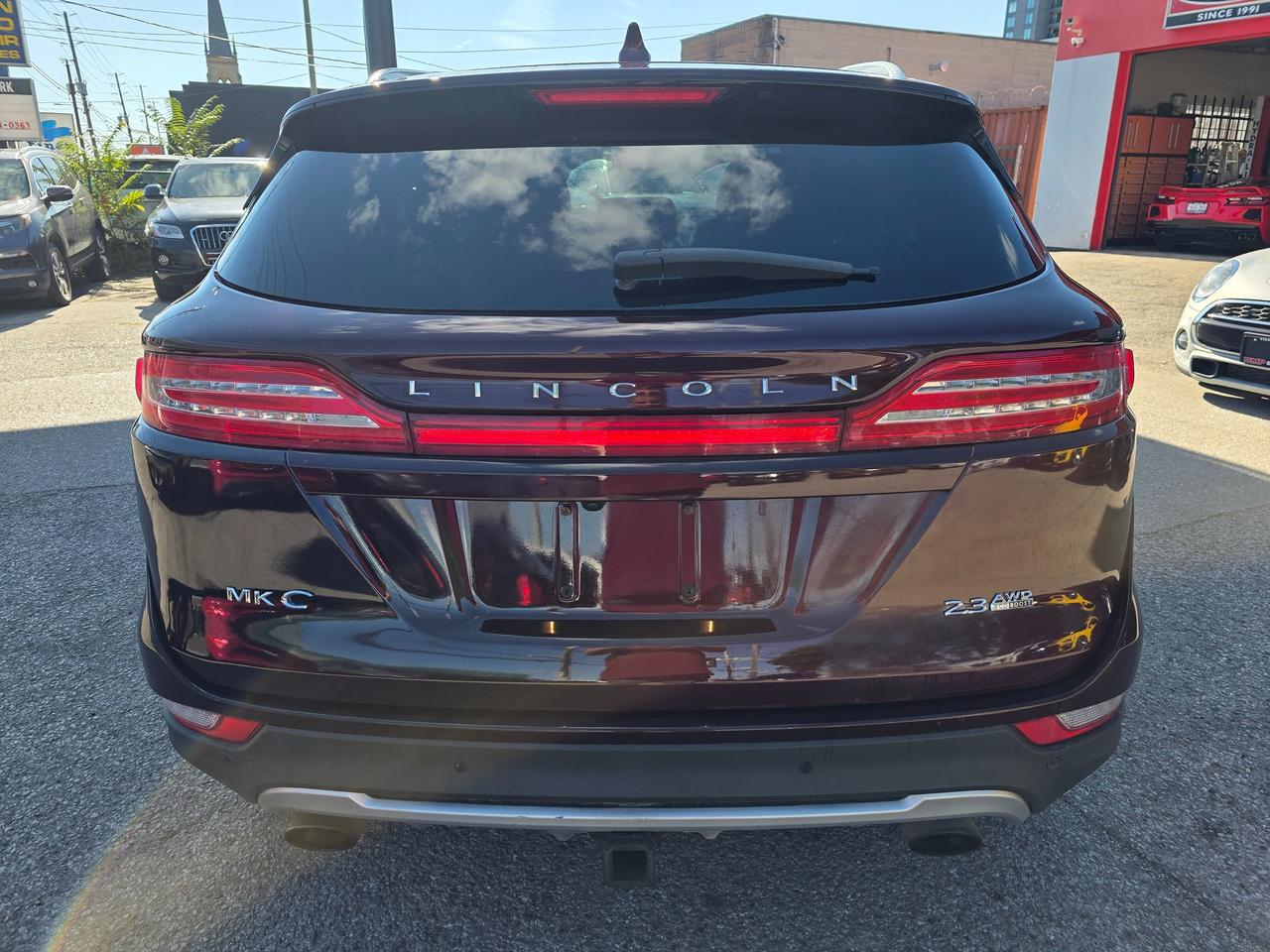 2016 Lincoln MKC Reserve AWD Photo4