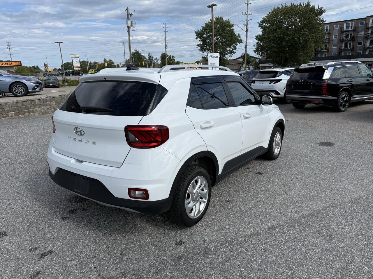 2021 Hyundai Venue PREFERRED Photo7