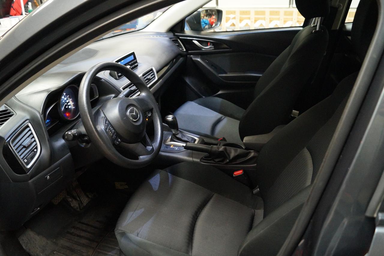 2014 Mazda MAZDA3 GX-SKY Photo