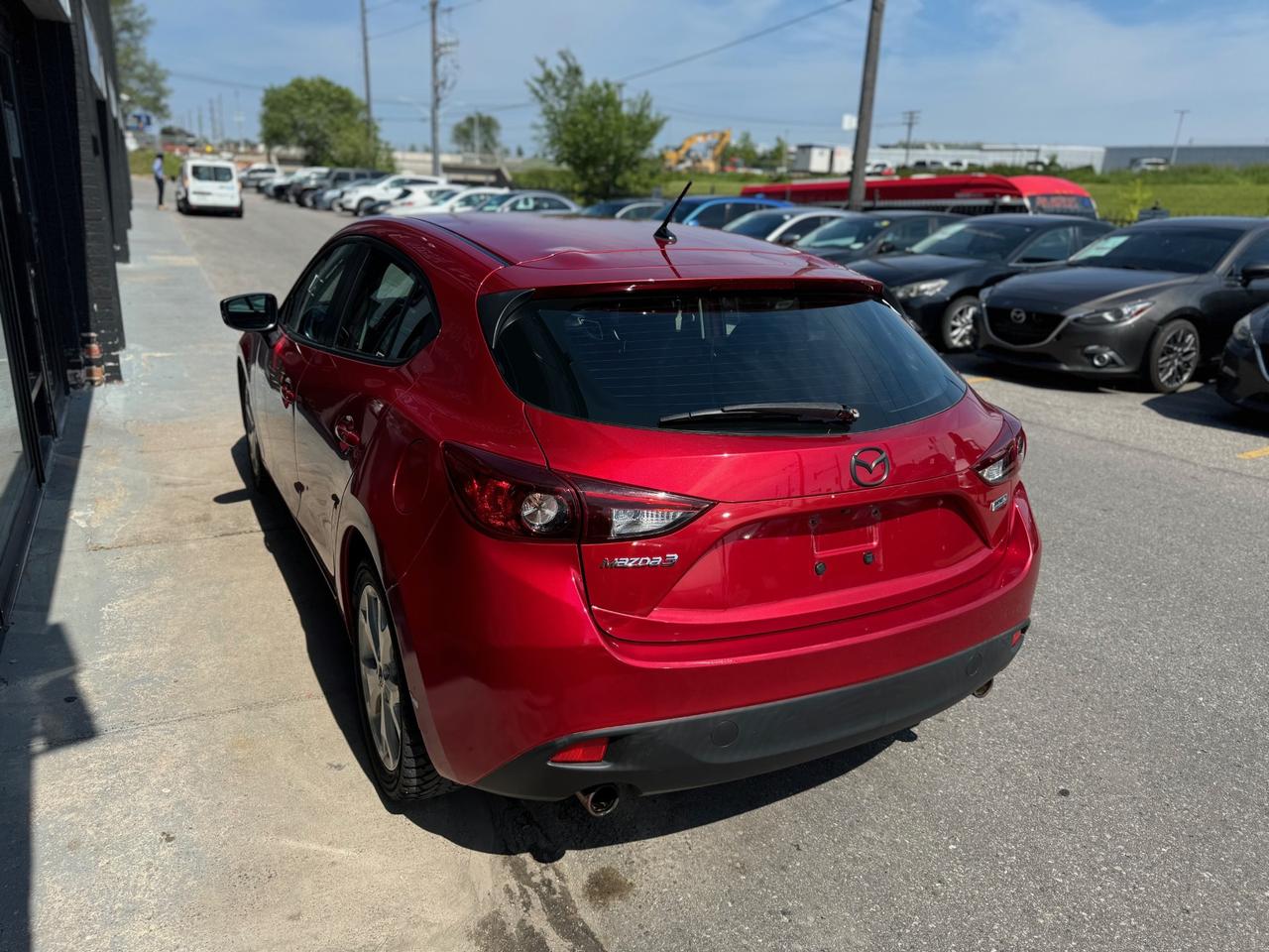 2016 Mazda MAZDA3 4dr HB Sport Man GS Photo