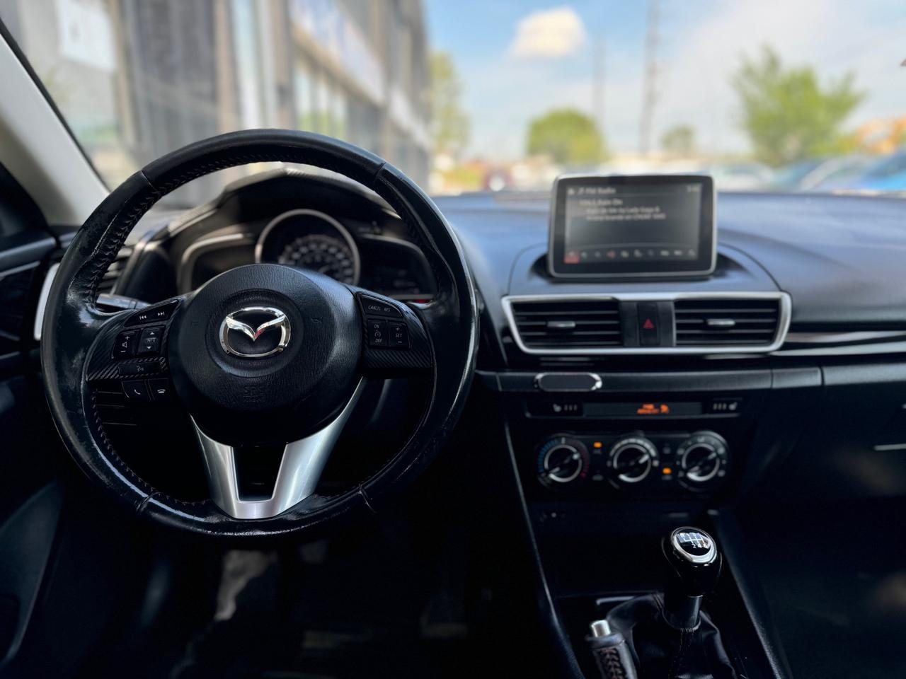 2016 Mazda MAZDA3 4dr HB Sport Man GS Photo
