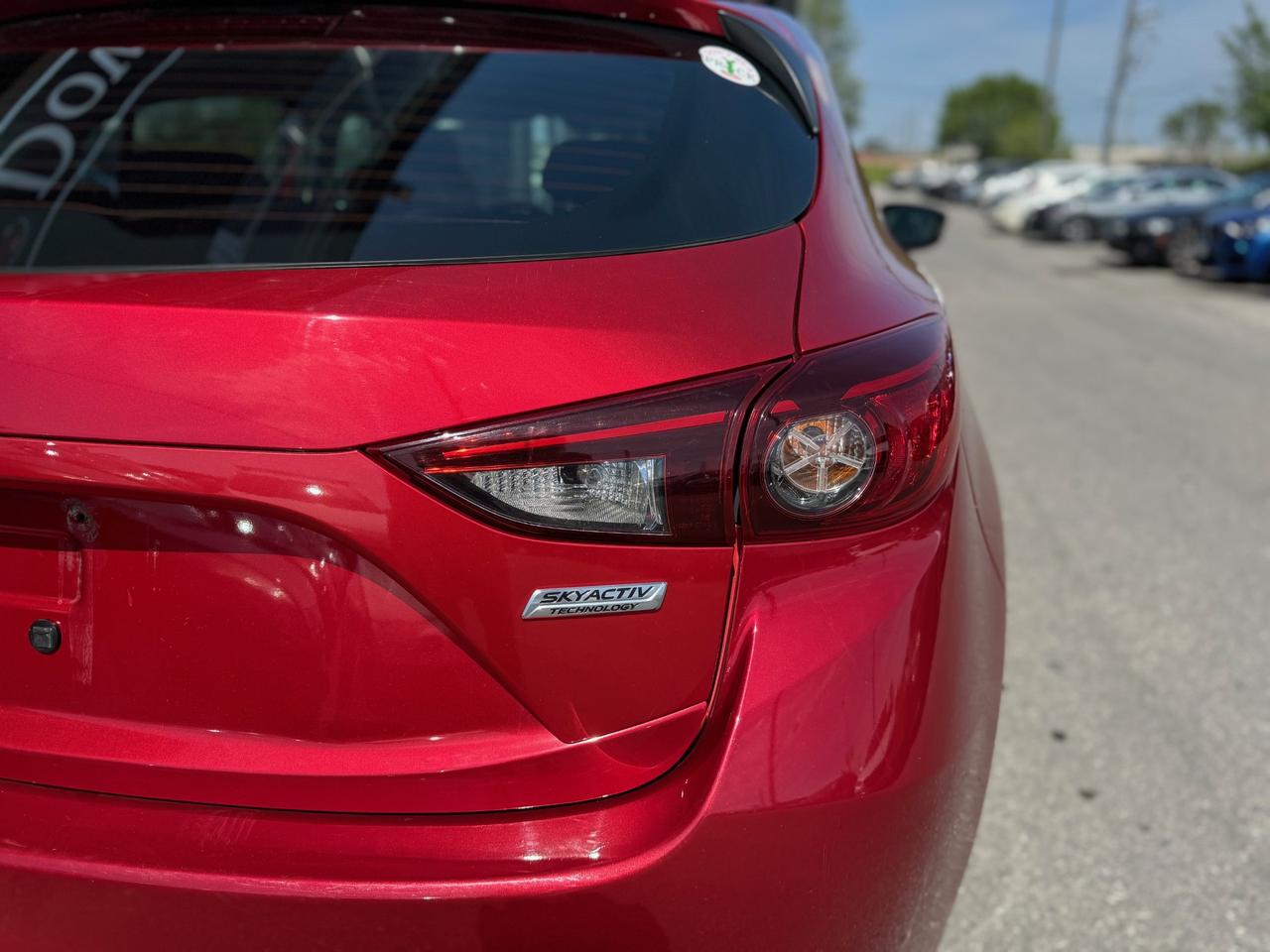 2016 Mazda MAZDA3 4dr HB Sport Man GS Photo