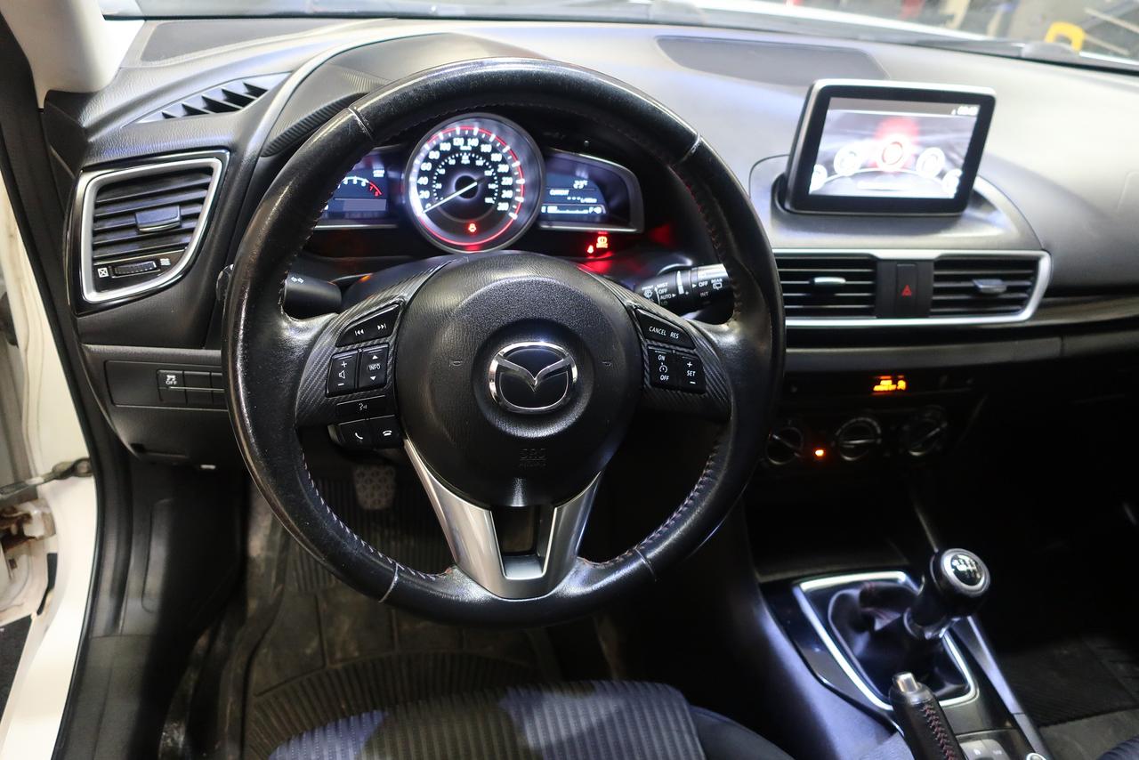 2014 Mazda MAZDA3 4dr HB Sport Man Photo