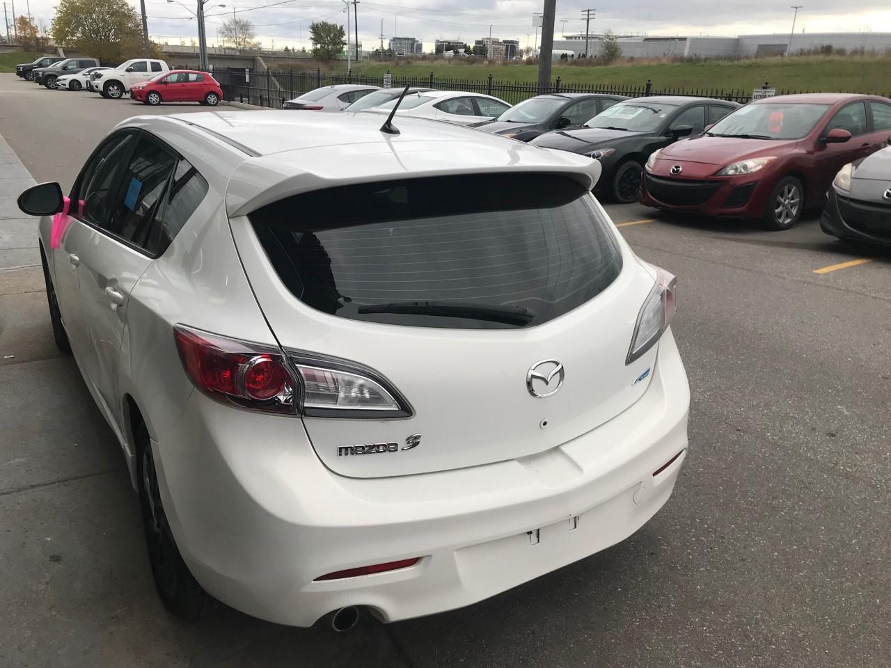 2012 Mazda MAZDA3 4dr HB Sport Auto GS-SKY Photo