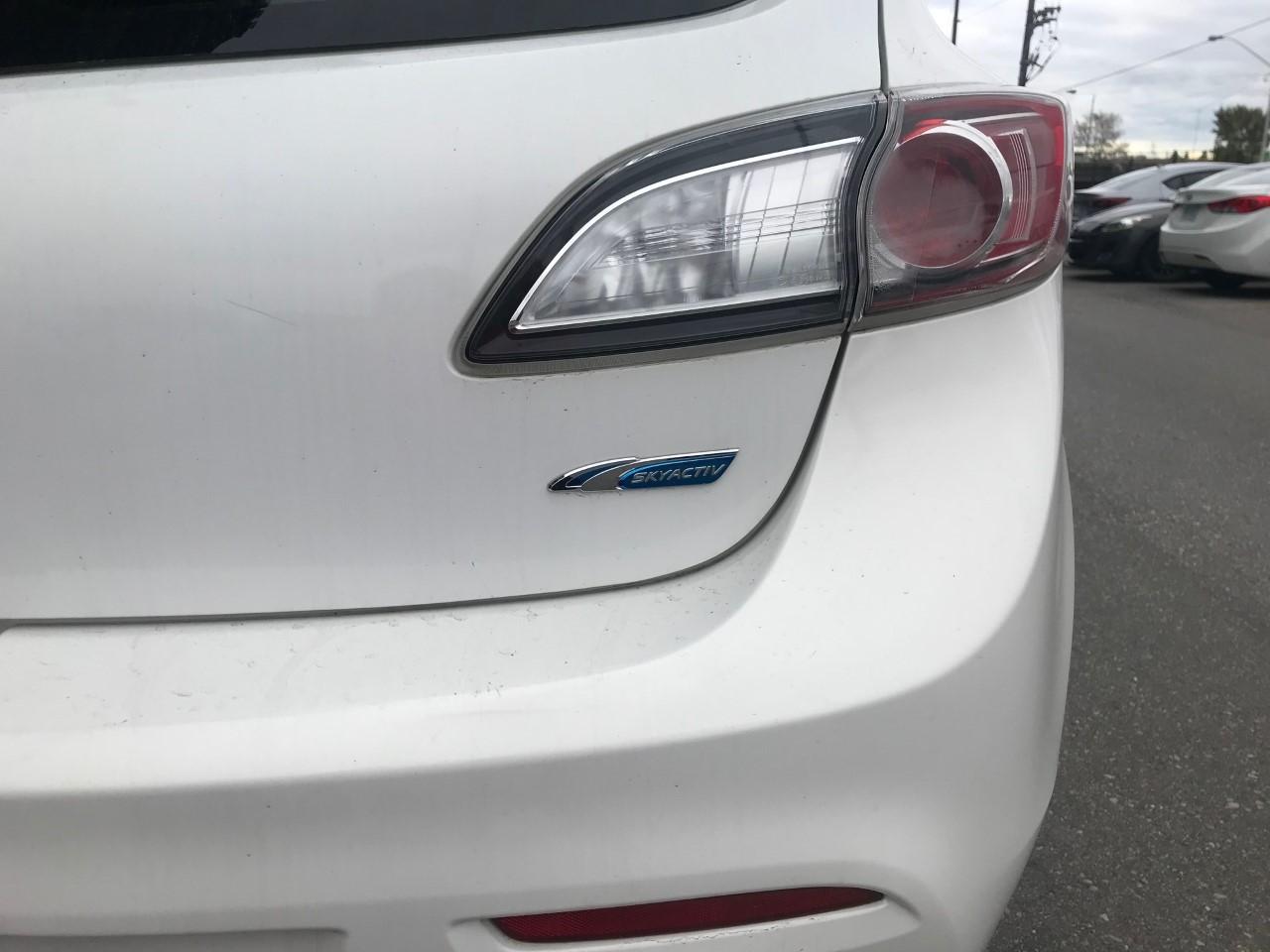 2012 Mazda MAZDA3 4dr HB Sport Auto GS-SKY Photo