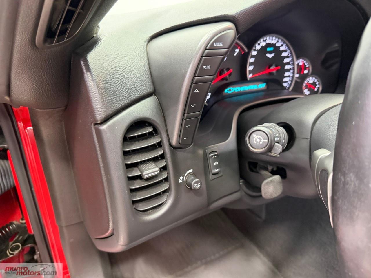 2006 Chevrolet Corvette 2dr Convertible Photo