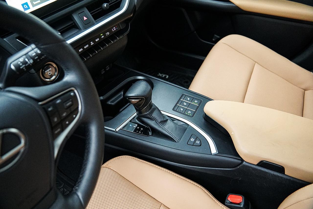 2024 Lexus UX UX 250h HYBRID|AWD|ONE OWNER|BSM|COOLED SEAT| Photo